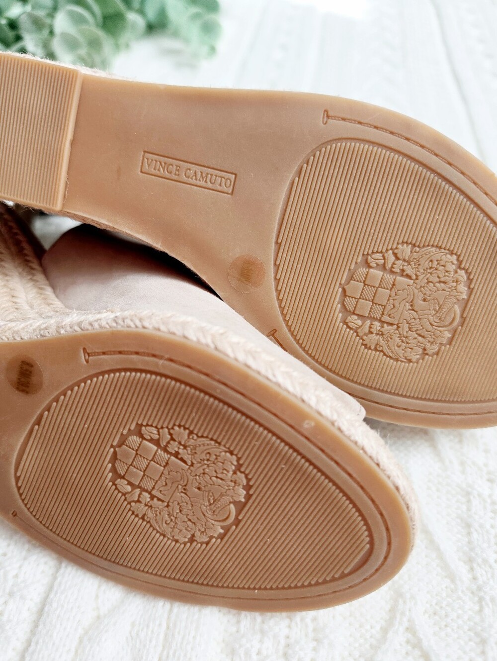 Vince Camuto Suede Leather Espadrille Wedges Heels Beige Frezma Peep Toe 8.5 NWT - Picture 10 of 13